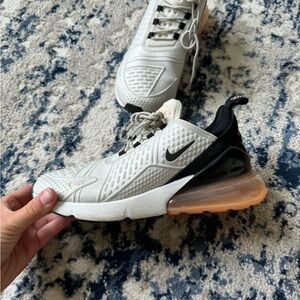 Women’s Nike Air 270s